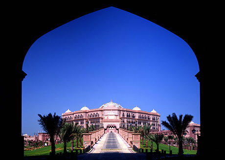 The Emirates Palace Hotel and Conference Centre, Abu Dhabi. Lighting Consultant: Lighting Design International, DHA Lighting Architect: Wimberley Allison Tong and Goo